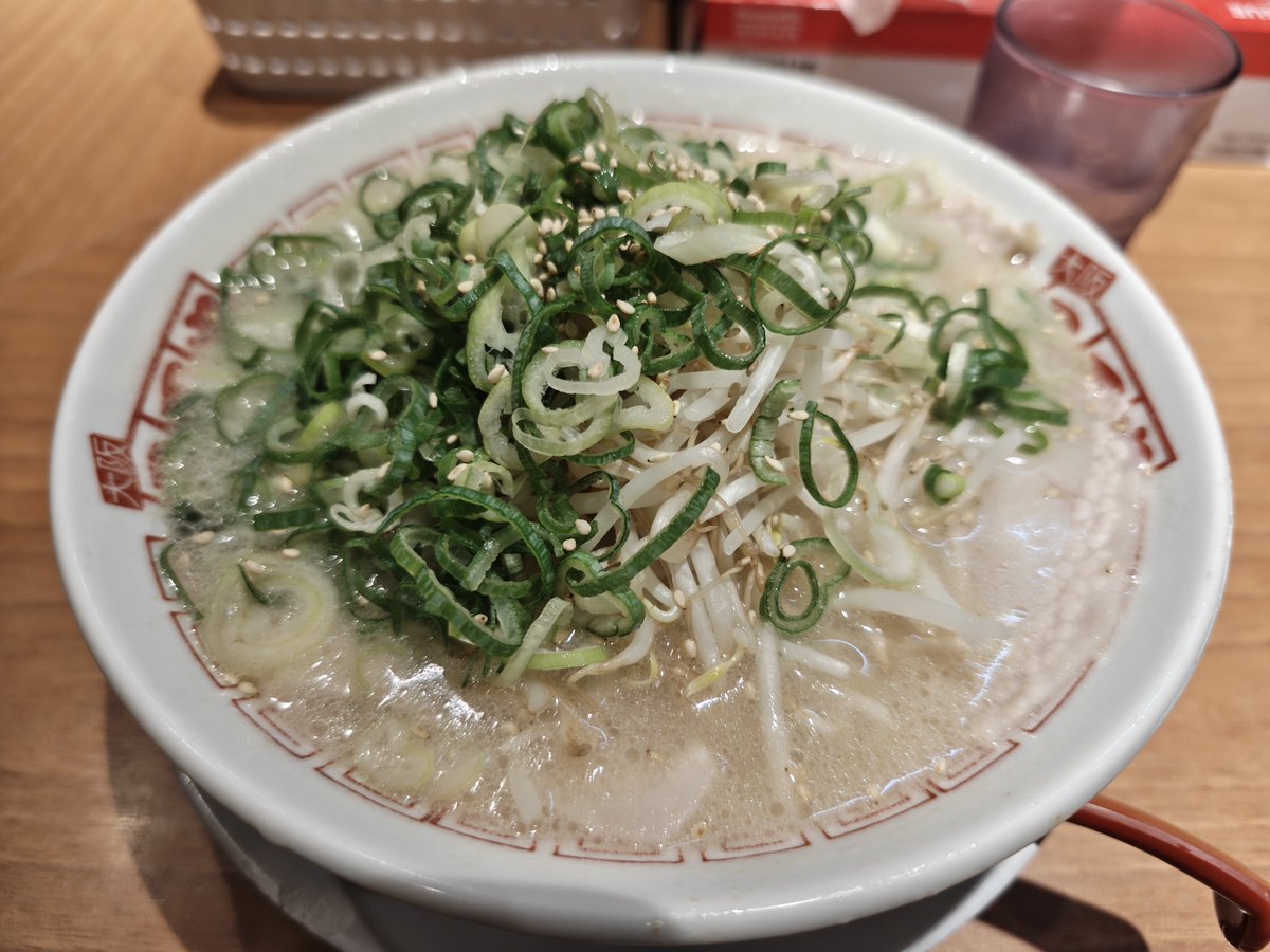shujithegreat's tweet photo. この時間の二両半は至高。 https://t.co/OYdPtxagFT