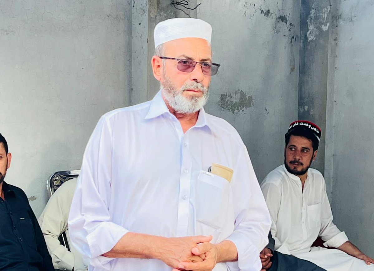 QWP_PK's tweet photo. تنظیمی مشاورتی اجلاس
جنرل سیکرٹری تاج  خان ، چیئرمین اصغر خان اور ضلعی کنوئیر جاوید حسین حان کی سربراہی میں یونین کونسل تنگی میں ولیج کونسل اور یونین کونسل کے عہدیداران کا اہم تنظیمی و مشاورتی اجلاس منعقد ہوا۔
اجلاس میں تنظیمی امور پر تفصیلی مشاورت کی گئی ۔ تنظیم کو مزید مضبوط اور فعال بنانے کے عزم کا بھی اظہار کیا گیا۔
اس موقع پر تنظیم کے ممبران ۔اور دیگر مشران بھی موجود تھے
#QWP