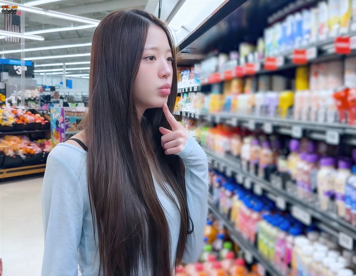ytdive17700's tweet photo. Contemplating Bunny https://t.co/mH5CekUJXS