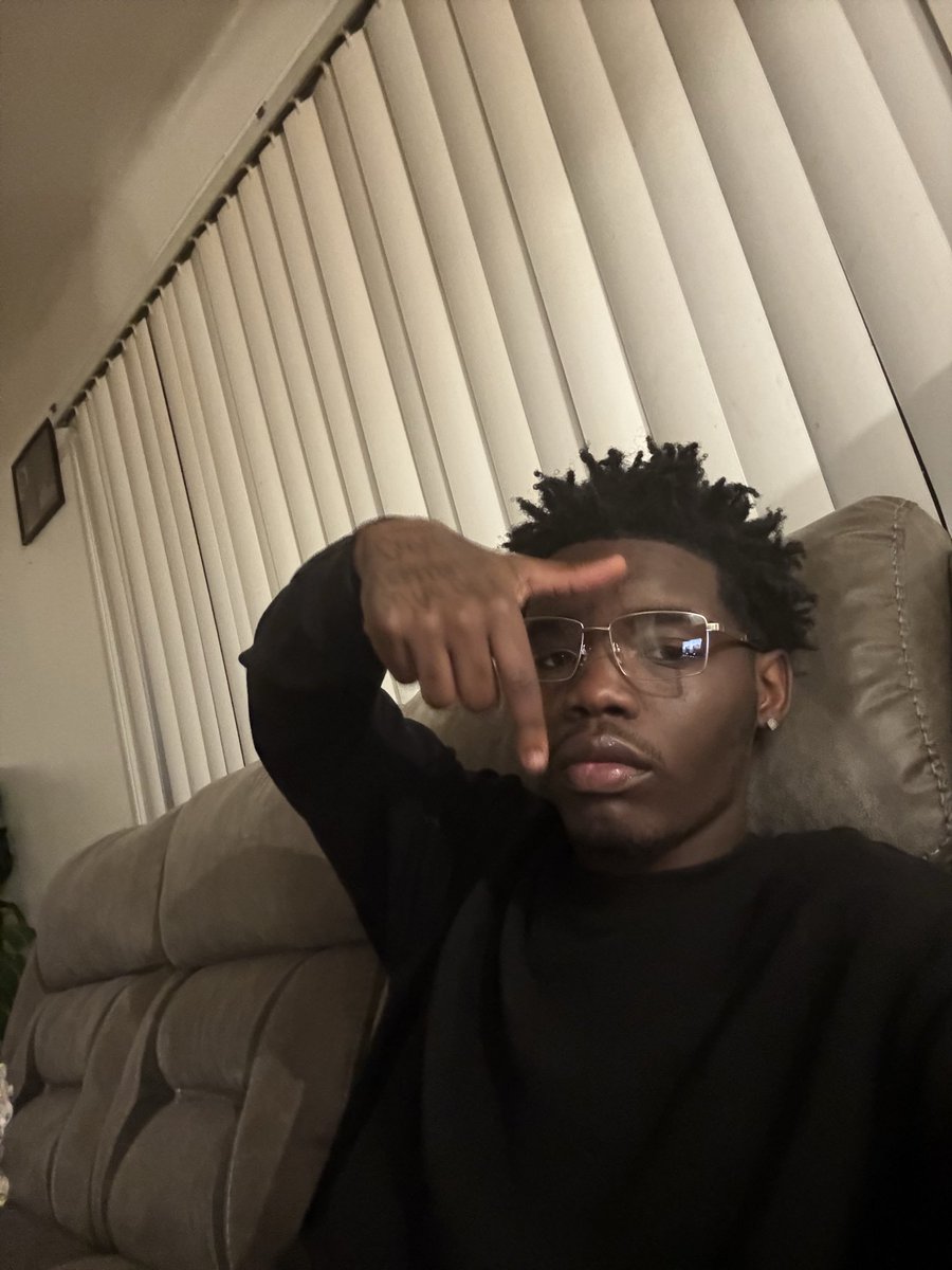 ikimflawed's tweet photo. I rlly do🤷‍♂️ https://t.co/TEL9ybv3lh