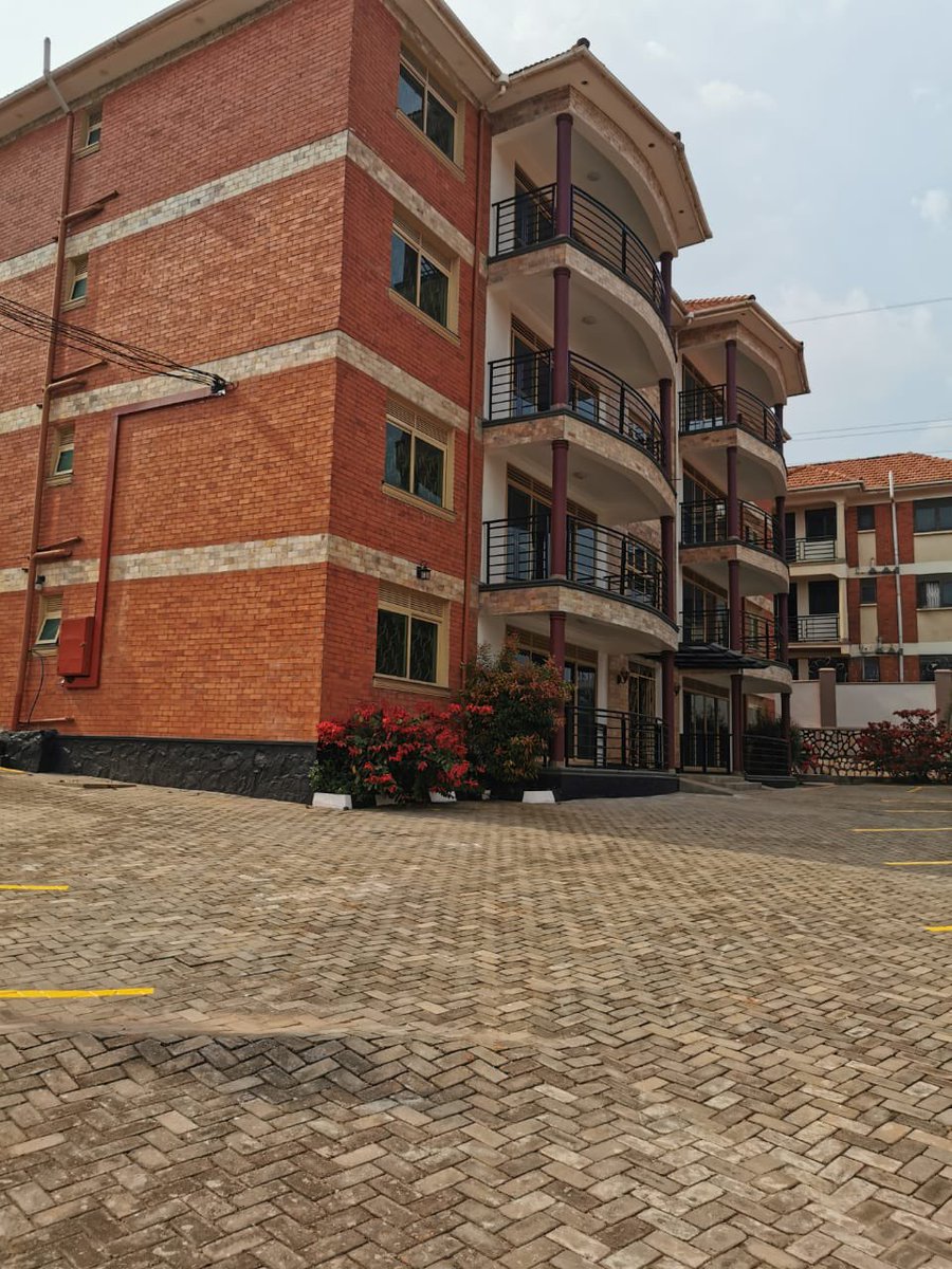 KabsProperties1's tweet photo. Three bedroom apartment in ntnninda for rent @2m ugx monthly.
Contact; +256702551731/+256776558869
#trending #all #viral #foryou https://t.co/I4UuYD4AV0