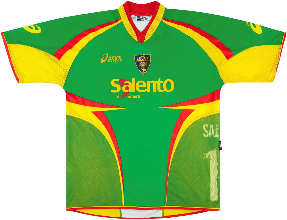 LecceArchive908's tweet photo. Terza maglia Lecce 2004-2005 @ASICS_JP
#UsLecce #alecceArchive https://t.co/fFpZJYbGJd
