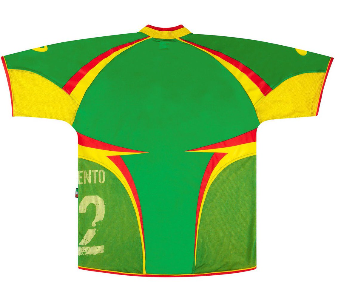 LecceArchive908's tweet photo. Terza maglia Lecce 2004-2005 @ASICS_JP
#UsLecce #alecceArchive https://t.co/fFpZJYbGJd