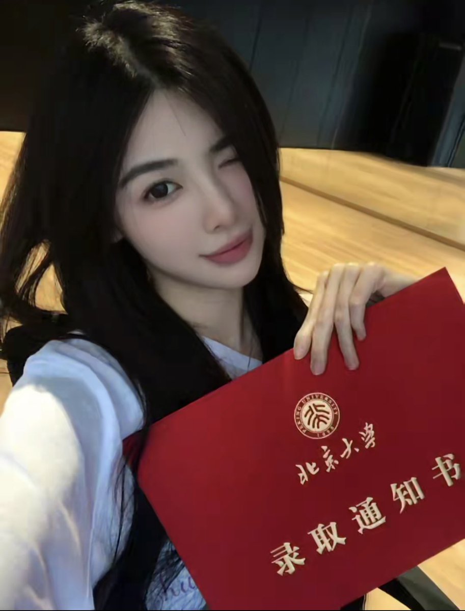 flo2195's tweet photo. 有人在吗？？？

开脱！！！上供！！   ！    

真的给b看，反正不要🚪 https://t.co/rXjKAfYxsz