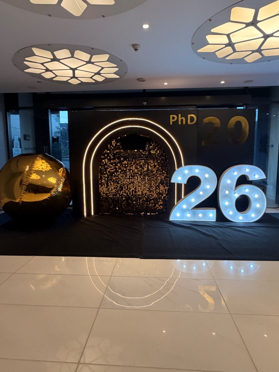 saida_ali's tweet photo. Graduation Party Loading https://t.co/fuE0TgeXH9