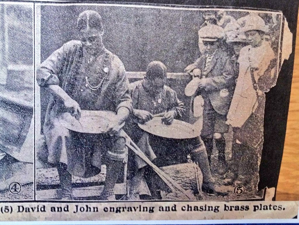 OziIkoro's tweet photo. Efik men demonstrating their engraving skills on brass blanks at a UK exhibition in the 1920s.

19th century, Calabar, Nigeria.
Private collection. https://t.co/2UHcOb6idy