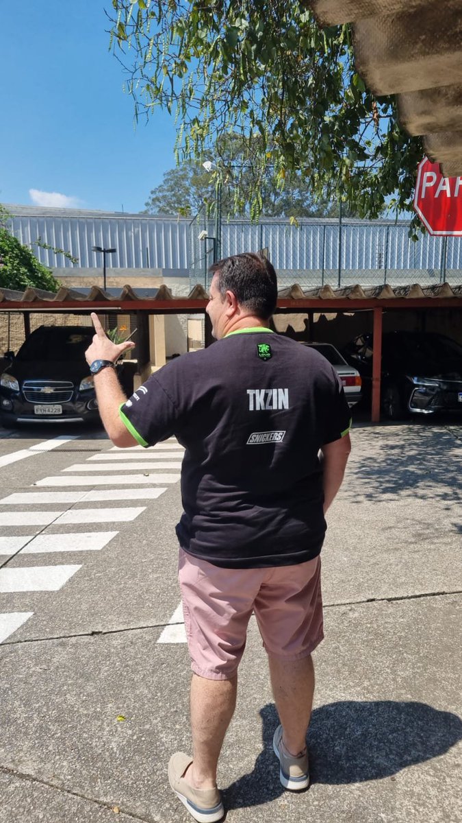 vszimiani's tweet photo. Tá podendo esbanjar hoje com a camiseta do filhão?
@tkzinvlr https://t.co/fAT9PY9plu