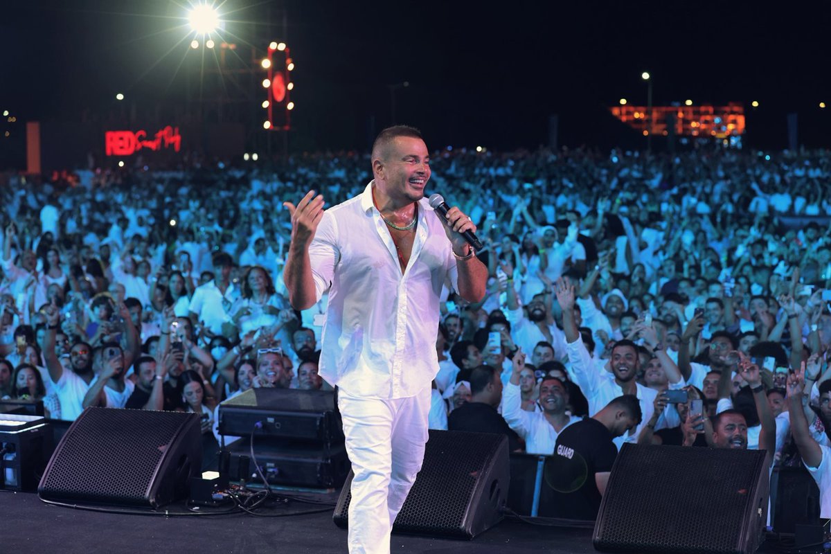 KhaledEljuhani's tweet photo. ** في ساحات الأقصى مسيرات دينية صهيو..نية
** في ساحاتنا مهرجانات غنائية ترفيهية !!!

وشتان شتان بين أمة تُعِد للذبح وأمة تُعَد للذبح https://t.co/OKOTV0C92T