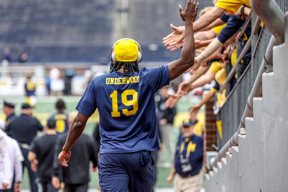 Tj_Ronin's tweet photo. Gameday!

#GoBlue〽️ https://t.co/gMXSeH6jRV