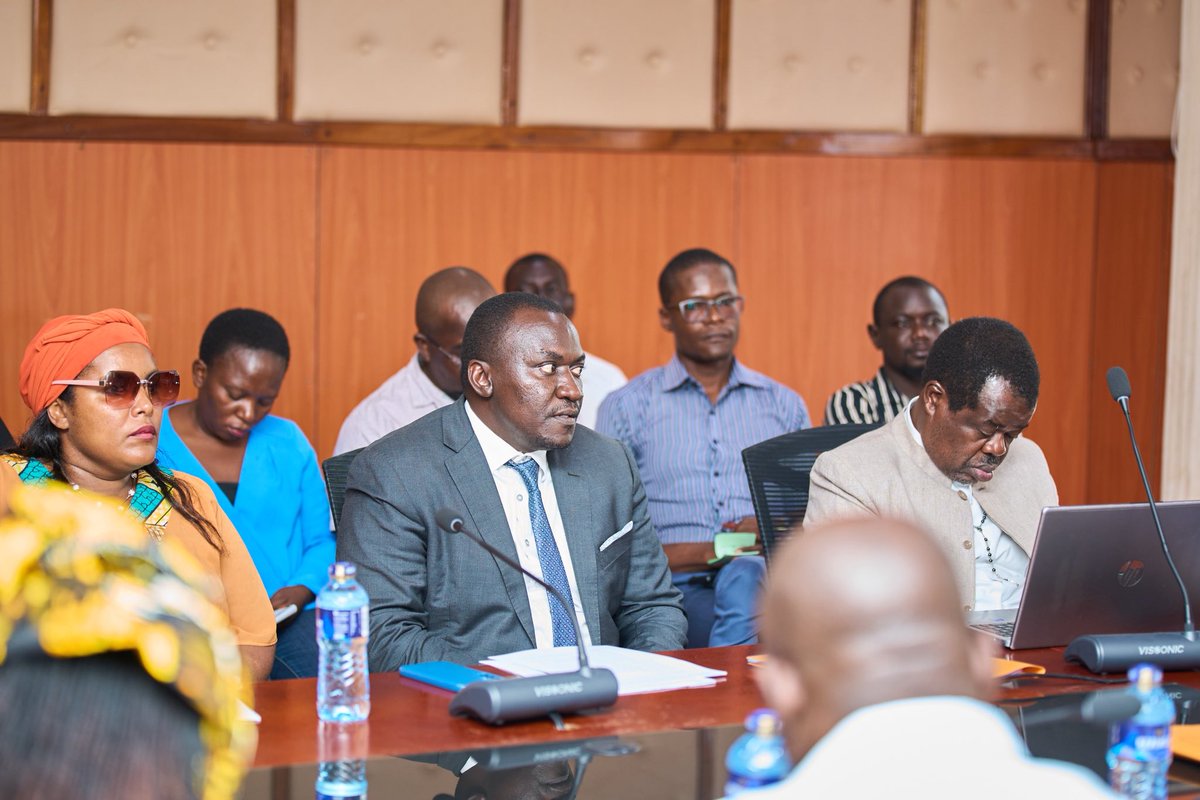 CoastRights's tweet photo. Together with @HakiKNCHR &amp; @NGECKenya Coast region we appeared before the JLAHRC senate committee in Malindi to present the state of human rights violations in coast, we addressed number of key concerns touching on Land injustices, royalties from our Natural Resources and others https://t.co/QEBFI7oeE9