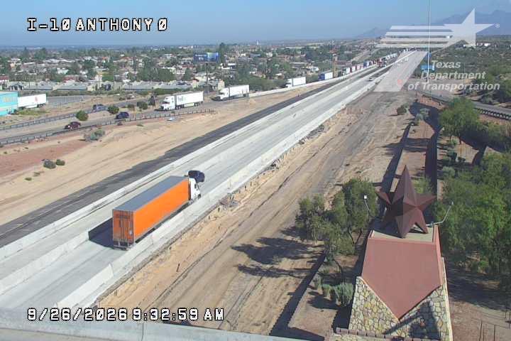 DianaGomezTV's tweet photo. 🚧 If you’re driving into El Paso from Las Cruces, keep this major road closure in mind lasting until Monday, Sept. 29 at 6 AM.
📍I-10 east between Anthony and Transmountain, ALL LANES CLOSED.
Plan ahead!
#EPTraffic #Roadways #ElPasoTexas #TxDOT #Construction https://t.co/pUjUYvT5S3