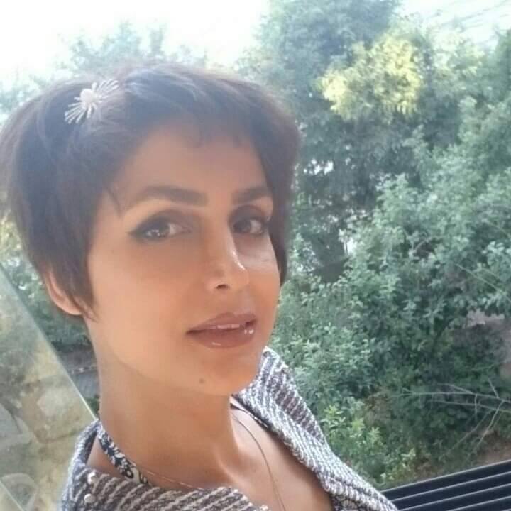 farzanehes20016's tweet photo. از او‌ بگو به دنیا

از مادری که او را از خال می شناسد

#یسنا_اسکندری https://t.co/6BSo4pkKe8