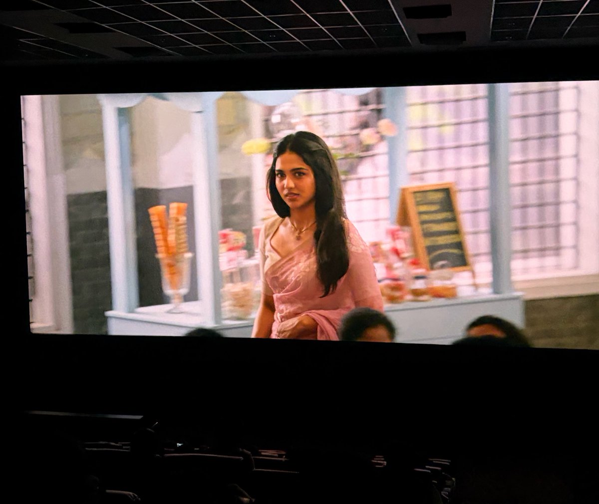 PriyaRC_4's tweet photo. Ee gap lo Mamitha ki cult fan ayya 
Watched BKU loved it tooo muchhhh  🫶🏻🫶🏻🫶🏻 https://t.co/c8pS0bzZRX