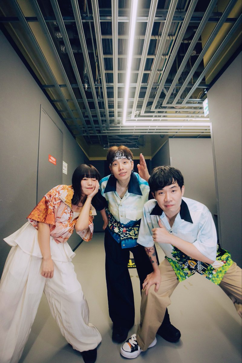 ydr_122's tweet photo. 一般発売スタートしてます！！
初���神戸ツーデイズ(日本語おかしいね)とっても良いスタート切ってるので、ぜひぜひ遊びに来てね、演出も最高なんだから😉 https://t.co/YPvZAX8kmh