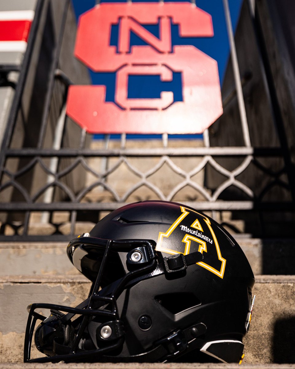 AppState_FB's tweet photo. Weโre Here
#GoApp #BeatState https://t.co/BcGkXStPGS