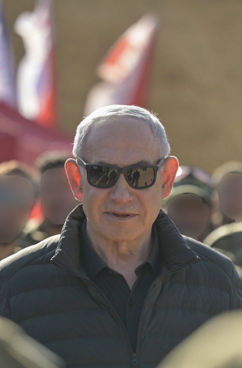 AlexJonesR4's tweet photo. 🇮🇱 Do you believe Benjamin Netanyahu should remain Israel’s Prime Minister while facing an ICC arrest warrant?

🟢 A) YES
🔴 B) NO https://t.co/9ih9D9NBFb