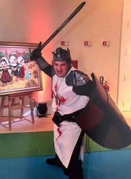 oldjoaopaulojm's tweet photo. @PessoaA99 Se você é homem jovem e apoia o MBL você é espiritualmente igual esse cara, mesmo que fisicamente não seja https://t.co/BIQCQUOYQB