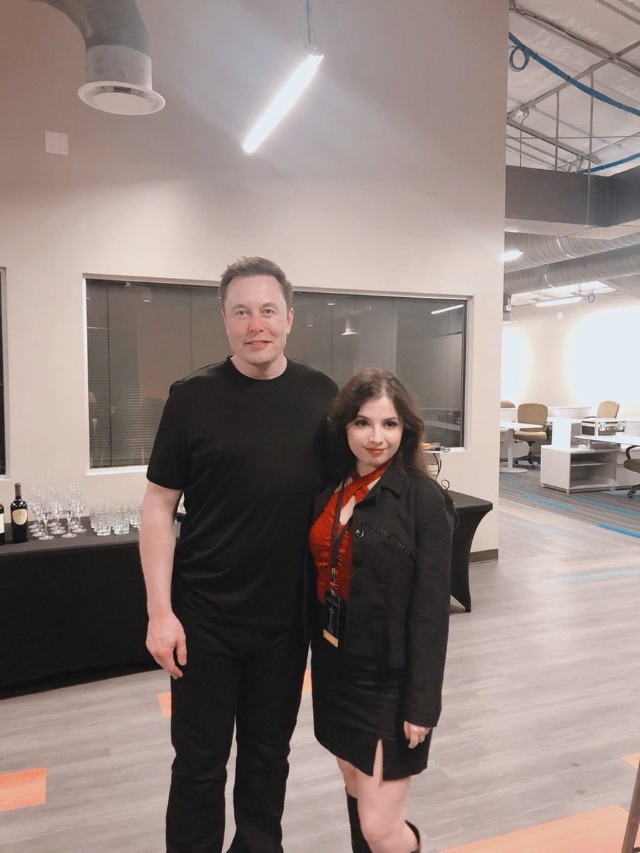 MorganJoanzoz's tweet photo. Take note of people who message you and claim to be Elon They are all scam 🚫

They tell you that you've won gift 🎁 and Car 🚗 it's all a trick and scam🚫 

Report and Block them immediately
Do not interact with them‼️ https://t.co/yEv0e9vyTf