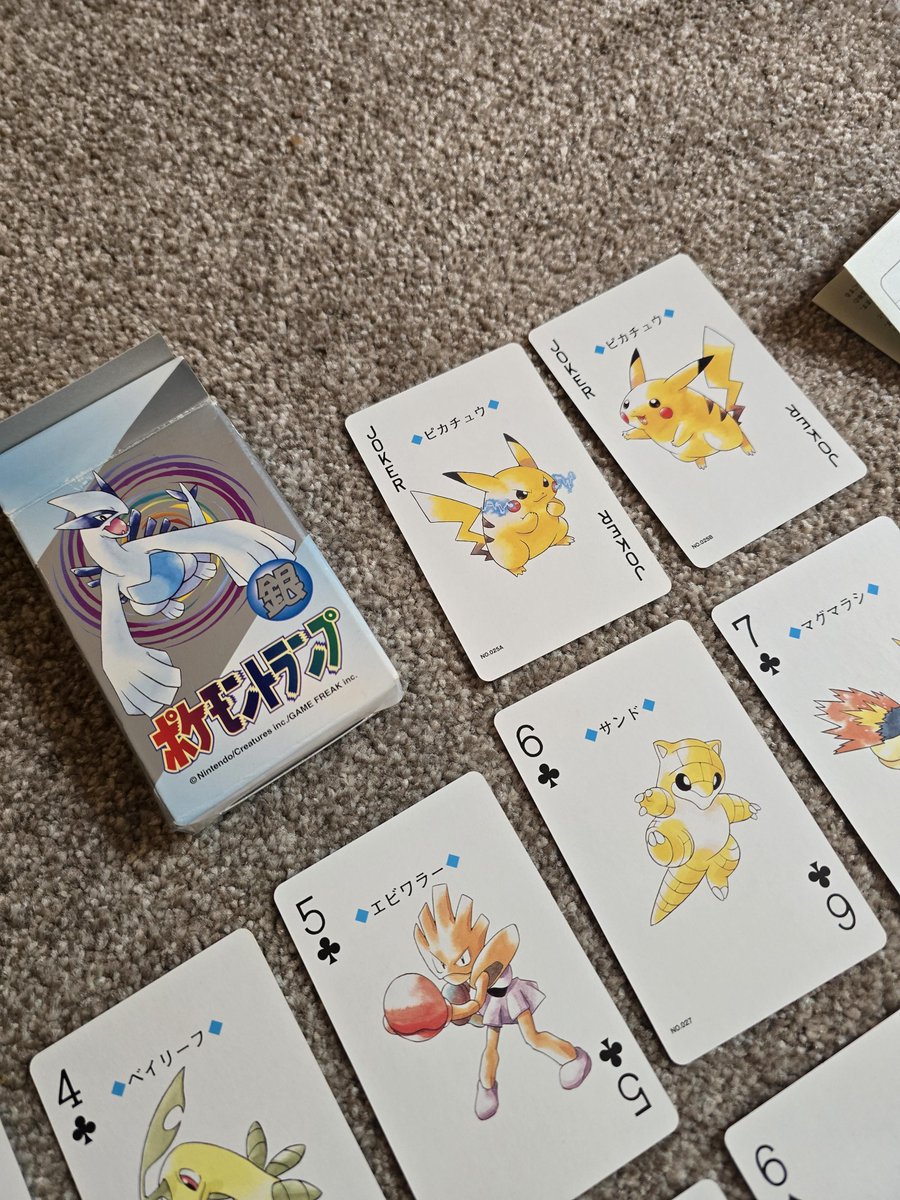 PokeDailyPost's tweet photo. Pokémon Silver Playing Cards 🃏 https://t.co/oPgFKi1tbd