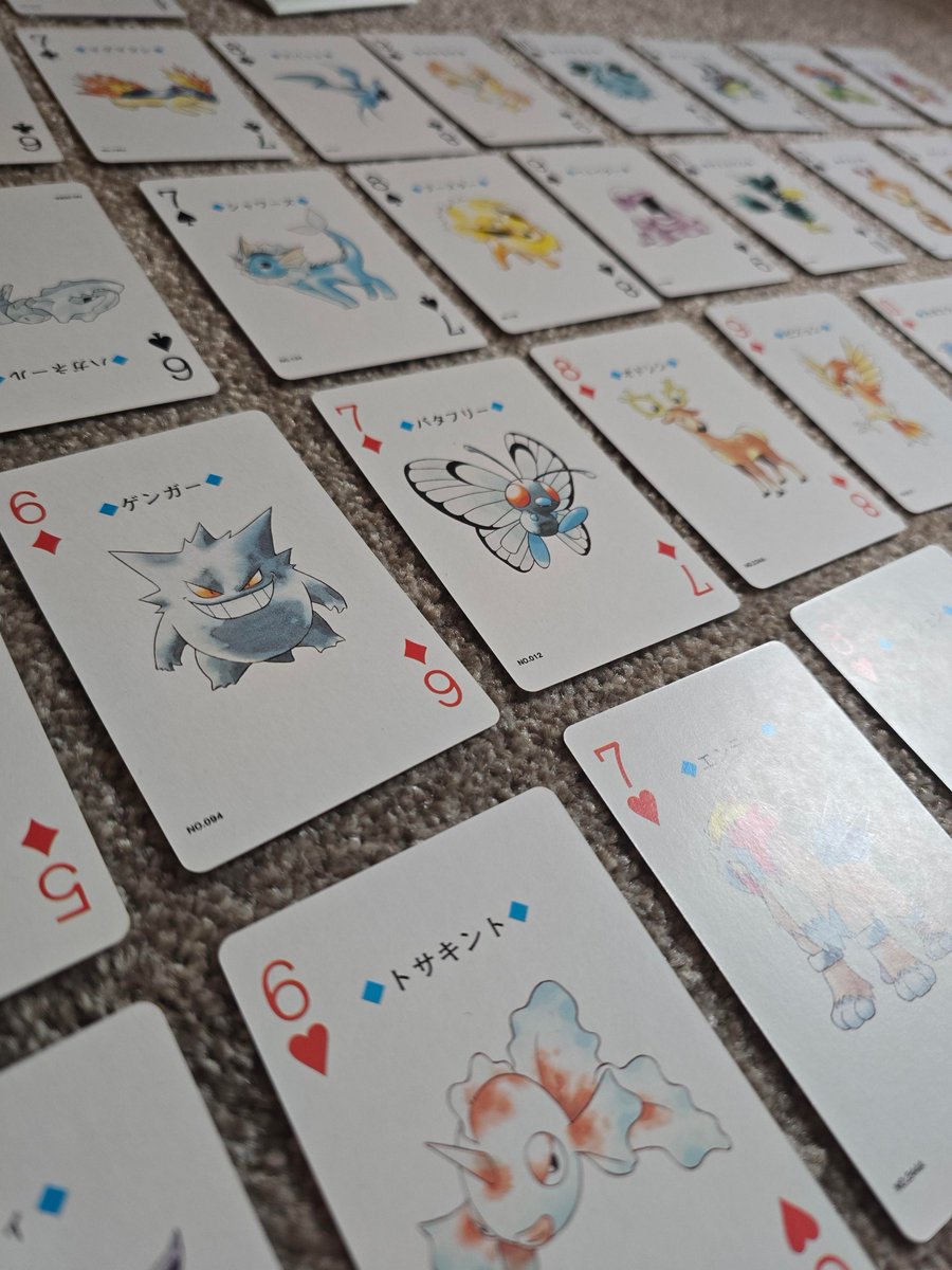 PokeDailyPost's tweet photo. Pokémon Silver Playing Cards 🃏 https://t.co/oPgFKi1tbd