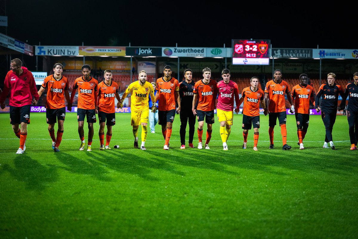 fcvolendam's tweet photo. 🟠⚫️ ✘ ⚫🟢

🧡 Fijne zaterdag, Volendammers!

#VOLVVV | #WêiBinneVòlledam https://t.co/5HfV9ePrOw