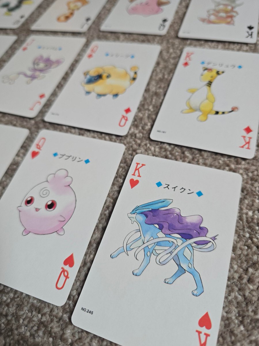 PokeDailyPost's tweet photo. Pokémon Silver Playing Cards 🃏 https://t.co/oPgFKi1tbd
