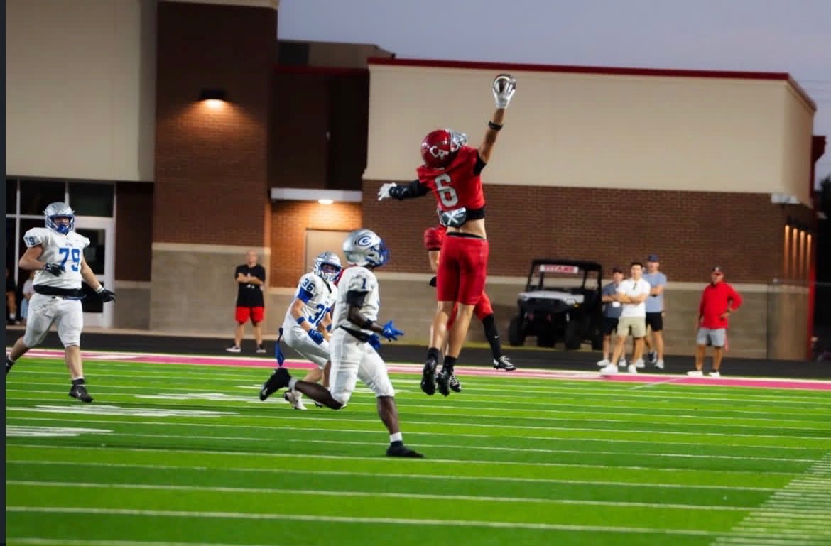 bjohnson_coach's tweet photo. Heck of a Catch! @Austin8Johnson https://t.co/vkYsZaMMVW