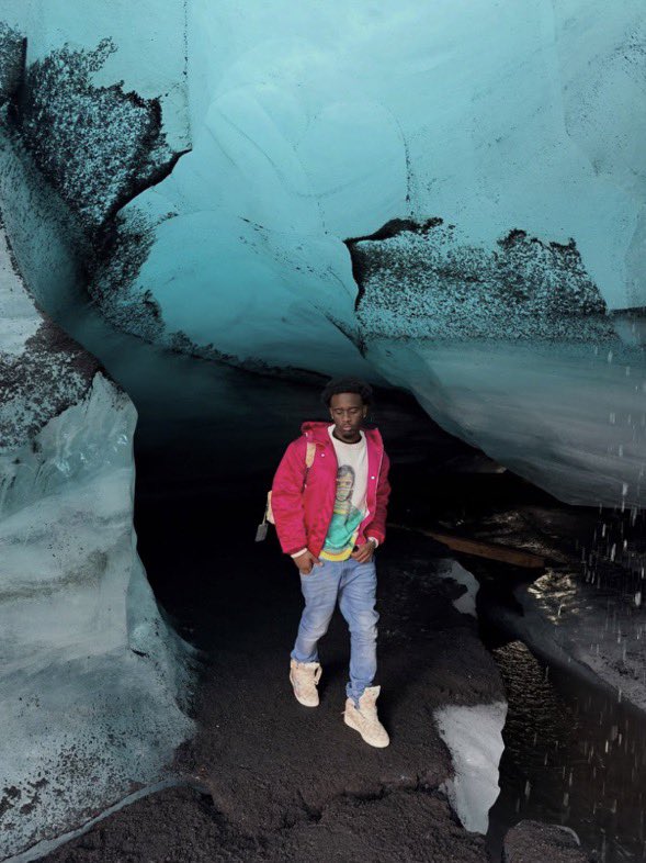 wtfay0's tweet photo. Kai Cenat just dropped some pics of him rocking VIVET while in Iceland and he’s looking fly!🔥 https://t.co/C8Y7XU74YL