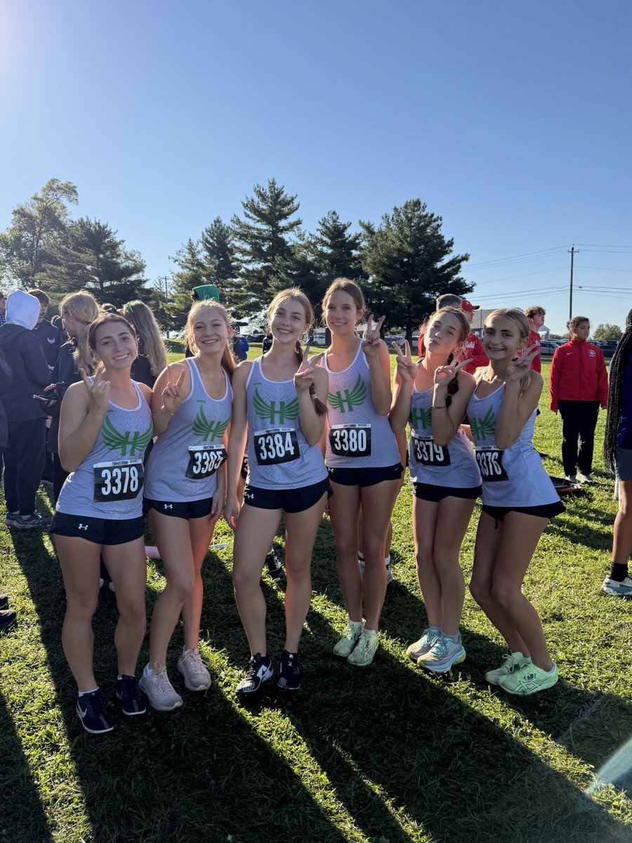 HarrisonHSCC's tweet photo. 1st at Princeton!
#ThinkBig

Chloe Butler 4th place: 20:04.00 (PR)
Abigail Dunn 6th place: 20:33.30
Trista Connelly 12th place: 21:03.10 (PR)
Ella Russell 13th place: 21:21.50
Caragan Connelly 18th place: 21:13.90

PR's
McKenzie Holiday: 25:34.80
Limar Sahlaoui: 26:43.8 https://t.co/odp1F8oERw