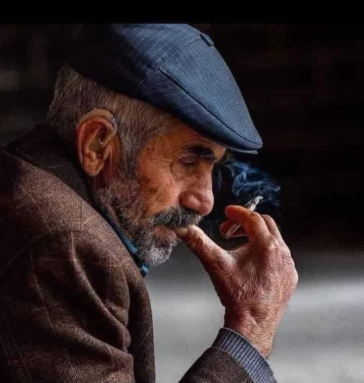 Huthut6666's tweet photo. "İyi insanlar düne benzer, değeri hep geç anlaşılmıştır..." https://t.co/WK3Yi2bBPr