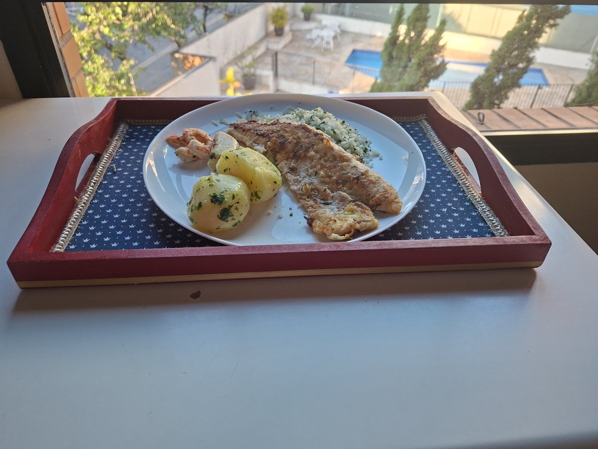 englishqueenvt's tweet photo. For tonight's dinner: grilled cusk-eel with potatoes, rice, and shrimp.

The Royal Ashbridge Household doesn't fail to deliver, not a single time. https://t.co/0Ci1Ym7nA0