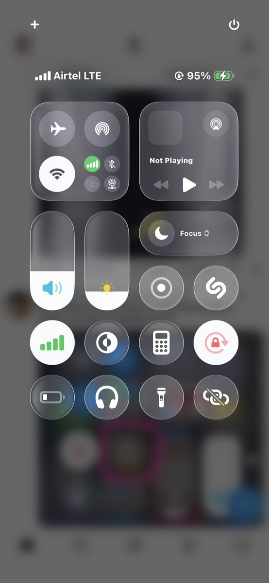PromiseBul51239's tweet photo. @With_love_susan You’re still in 2012.. in 2026 iOS doesn’t have that features anymore https://t.co/wHqfX6TtX0