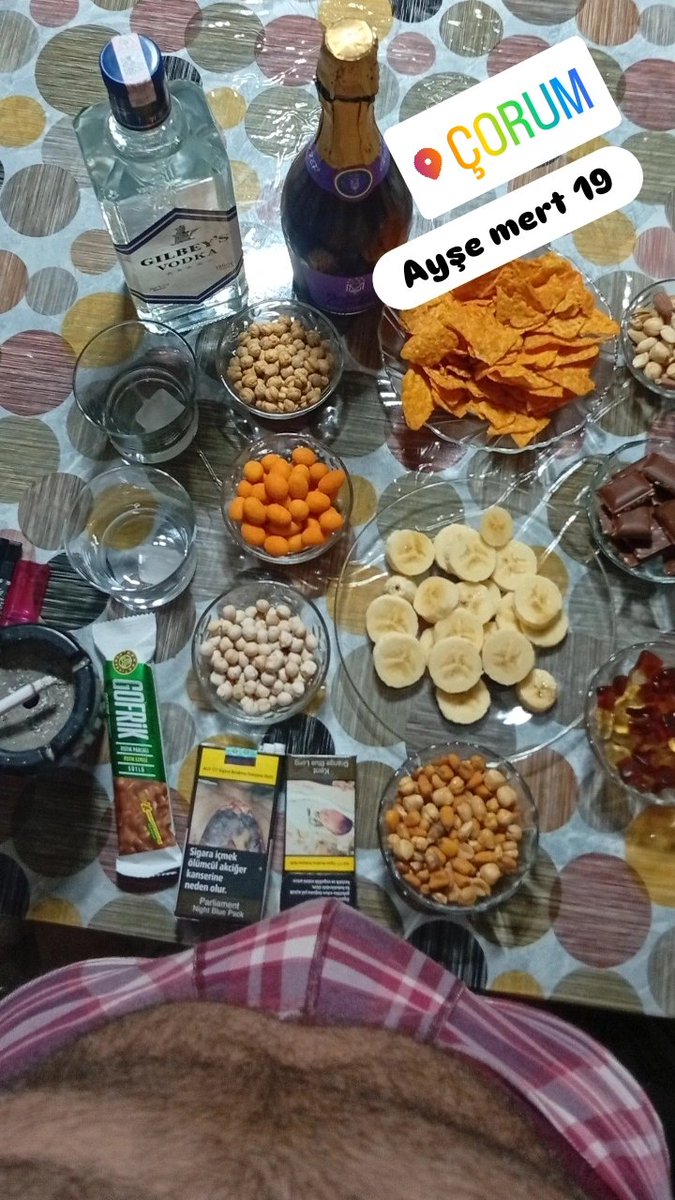 Aysemert_19's tweet photo. O zaman afiyet olsun bol kutsallar ... https://t.co/NaIcwD5vM9