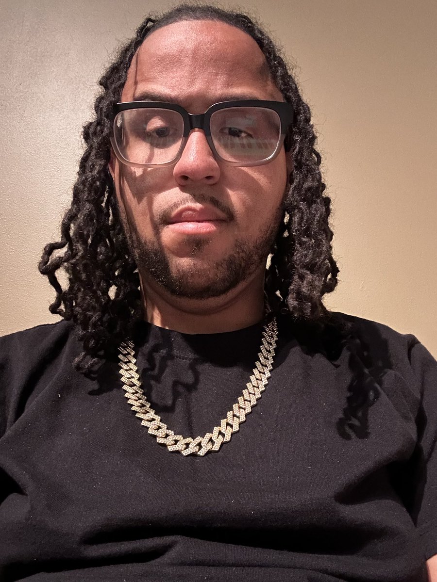 Ghostking850's tweet photo. #newpic https://t.co/Hs29VggJvT