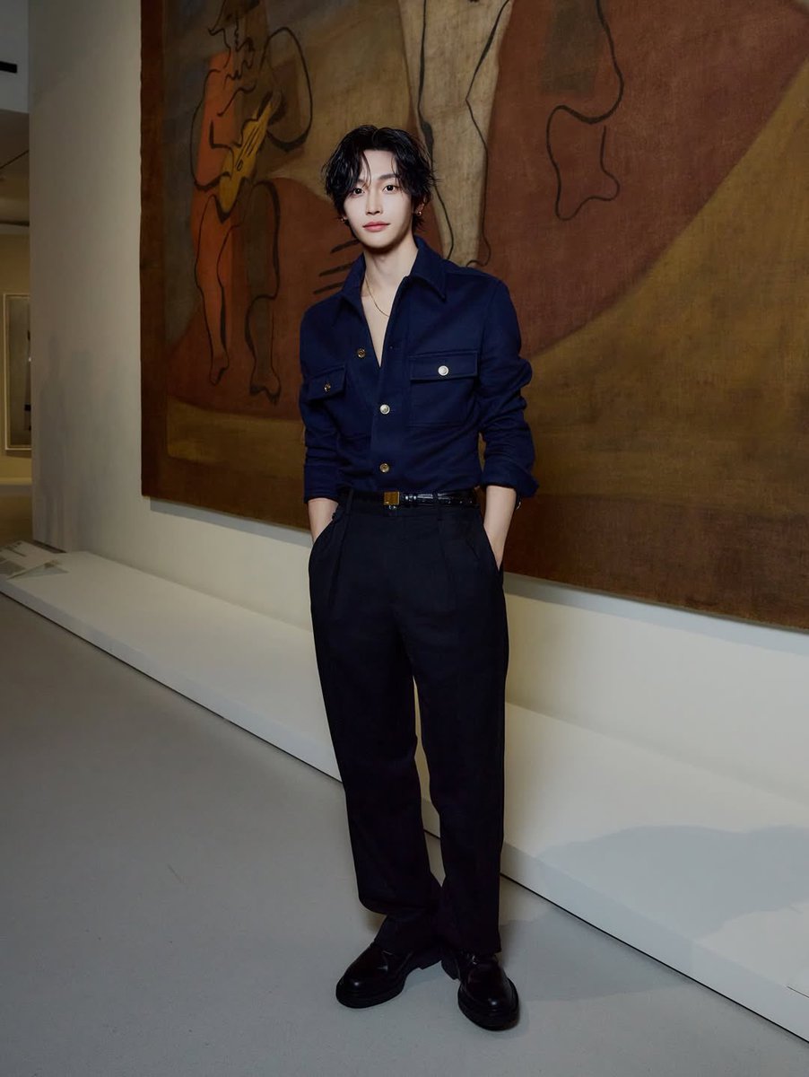 scwwwb's tweet photo. CHANEL x BOTTEGA VENETA https://t.co/v0riRP9weQ