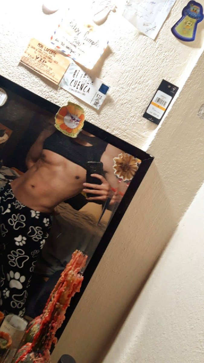 Efest321's tweet photo. Algum passivo bemm novin ;) dm https://t.co/ZKP8fy1iBQ