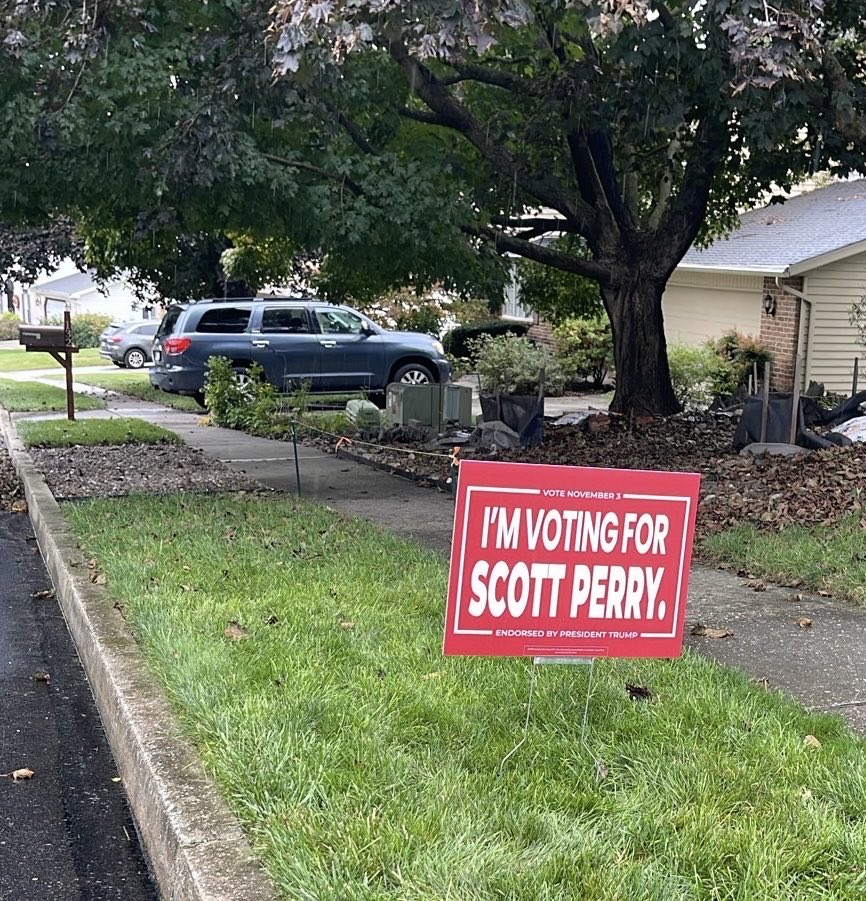 ScottPresler's tweet photo. Signs are going up across the district for Congressman Scott Perry. 

If you live in Cumberland, Dauphin, or York counties, please connect with me. 

All hands on deck. https://t.co/sdux4OcQe7