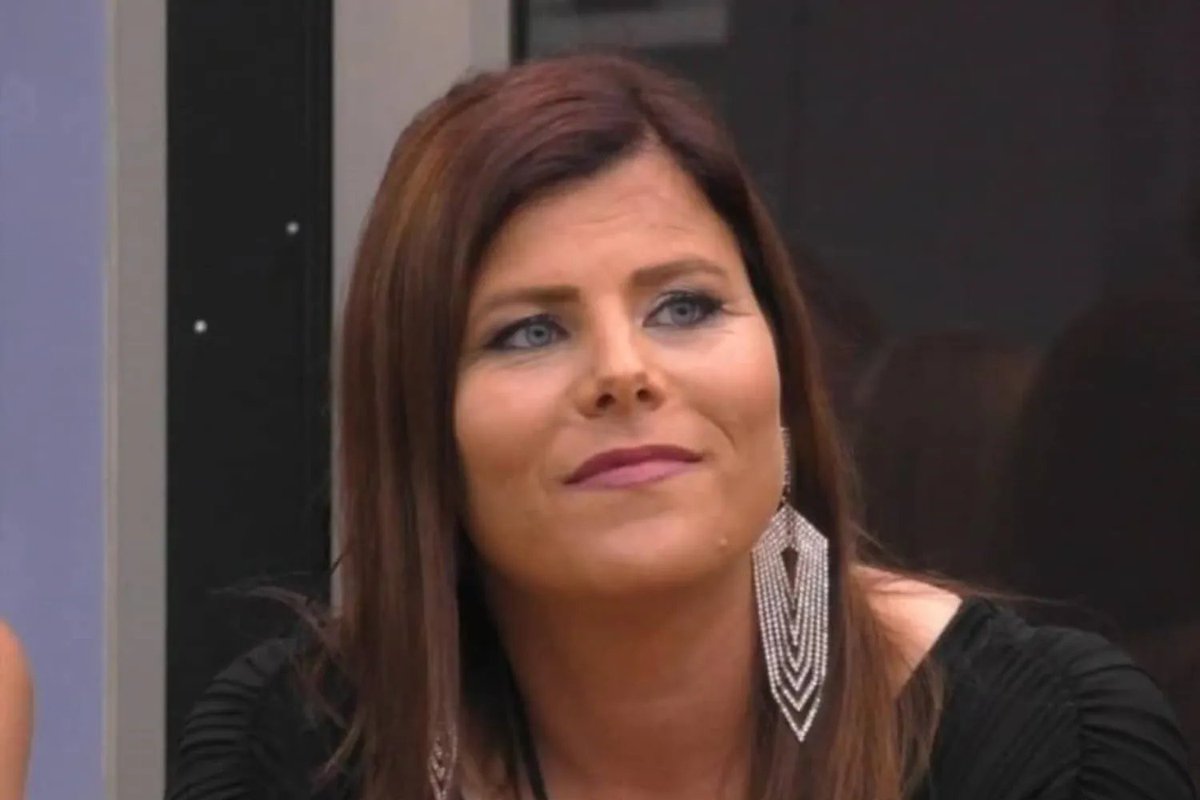 Jeffy_PT's tweet photo. Cada país tem a Jujubee que merece. #bbtvi https://t.co/MLAKoTtIOk