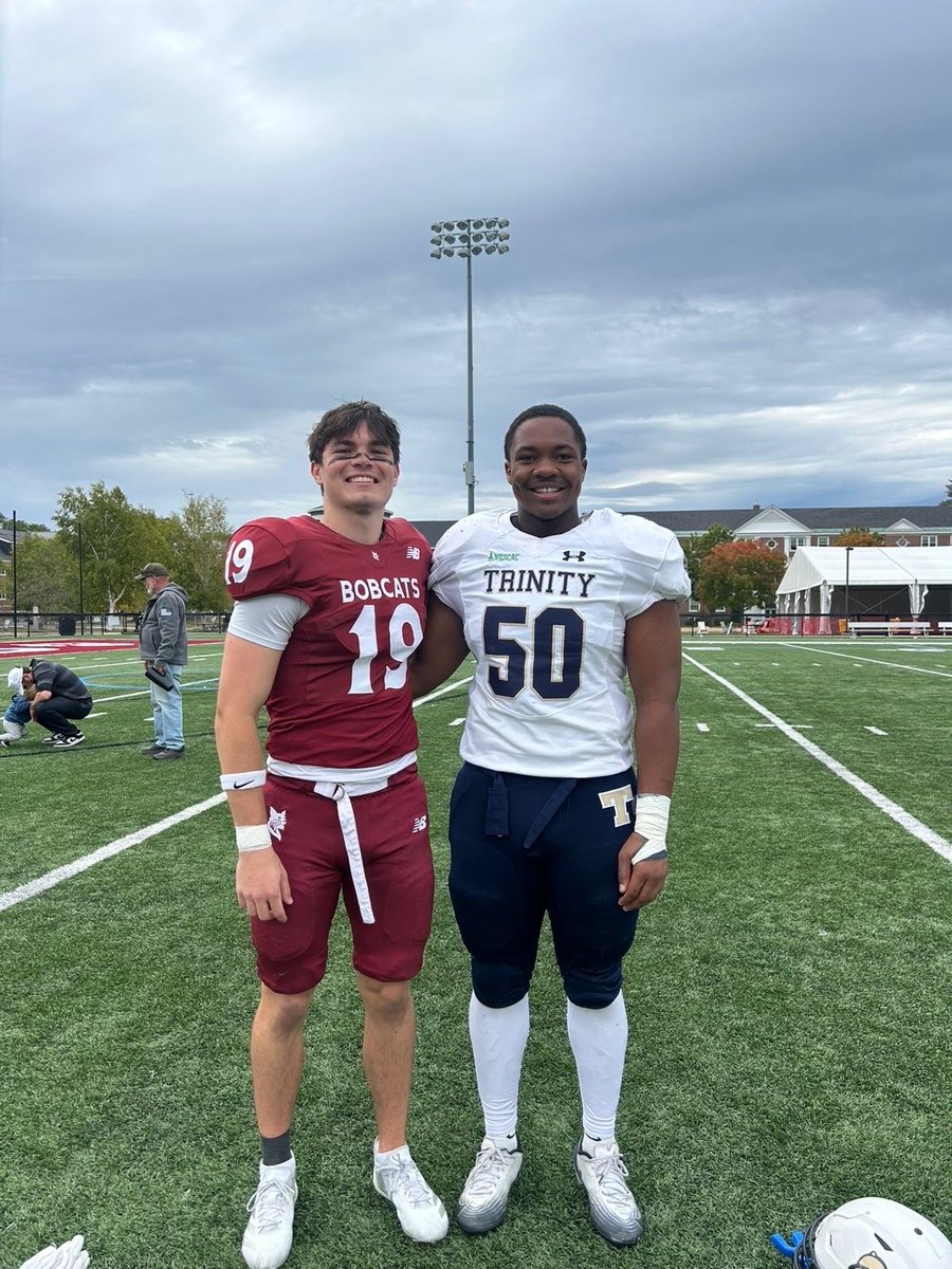 Prep_Football's tweet photo. Love to see our guys compete at the next level. #hailfairfield #cthsfb https://t.co/EhN2LaxtX3