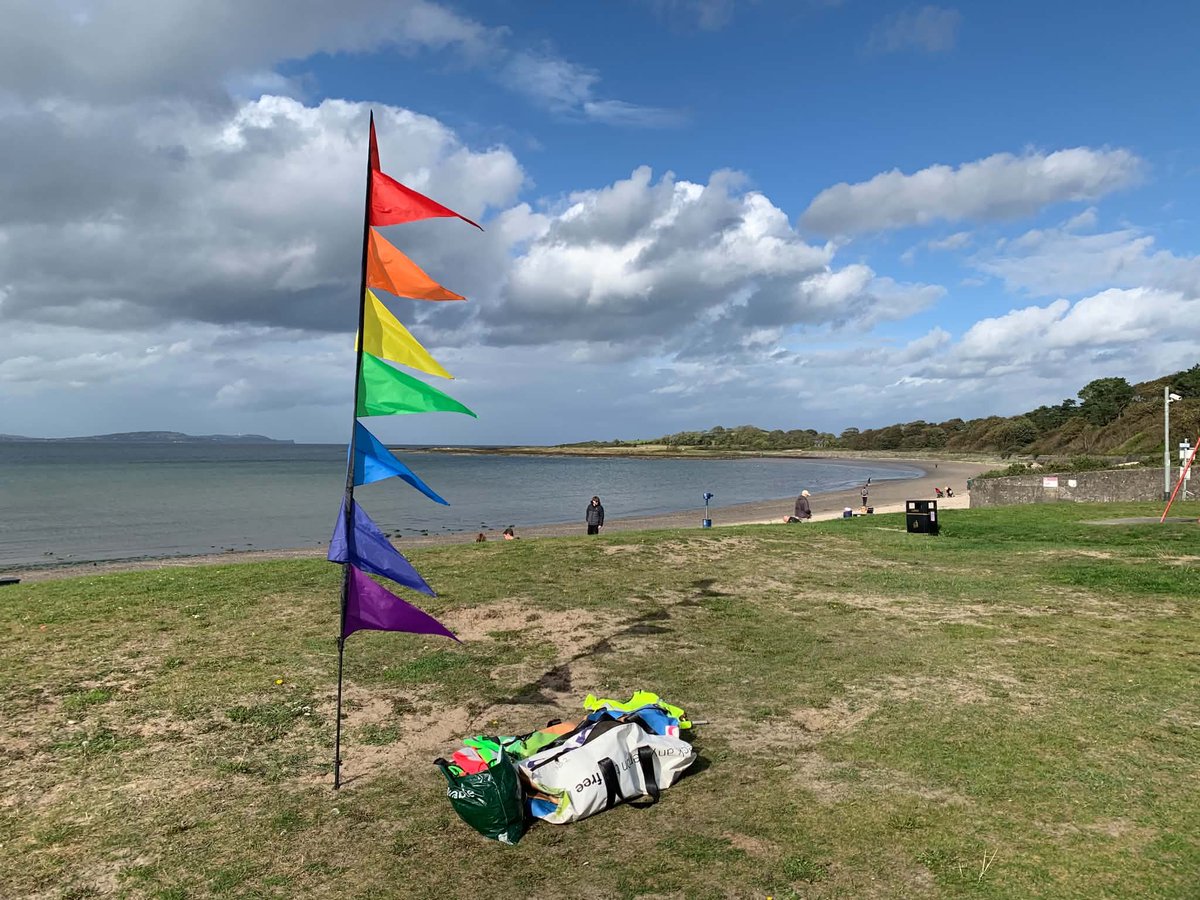 KarenDouglas_NI's tweet photo. Thanks to those who attended @Rotary #BeachClean today. We collected 7 bags of litter (28kgs) from the beach & wooded area inc. cans, bottles, wrappers,containers, clothes, balls, a plug, wires, BBQ etc. Thanks to @ANDborough for lifting the bags 🤩 #Rotary
#ServiceAboveSelf 💛 https://t.co/5Y1mnEL6uq