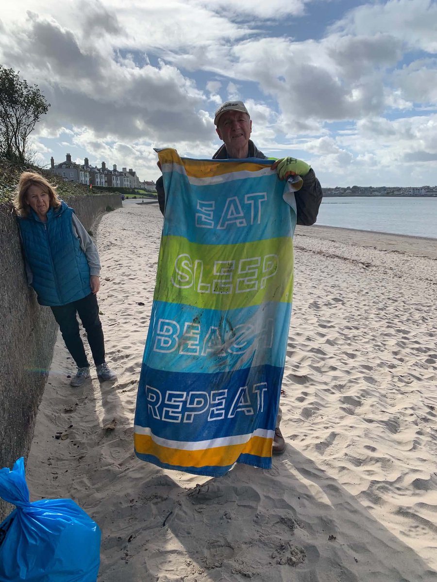 KarenDouglas_NI's tweet photo. Thanks to those who attended @Rotary #BeachClean today. We collected 7 bags of litter (28kgs) from the beach & wooded area inc. cans, bottles, wrappers,containers, clothes, balls, a plug, wires, BBQ etc. Thanks to @ANDborough for lifting the bags 🤩 #Rotary
#ServiceAboveSelf 💛 https://t.co/5Y1mnEL6uq