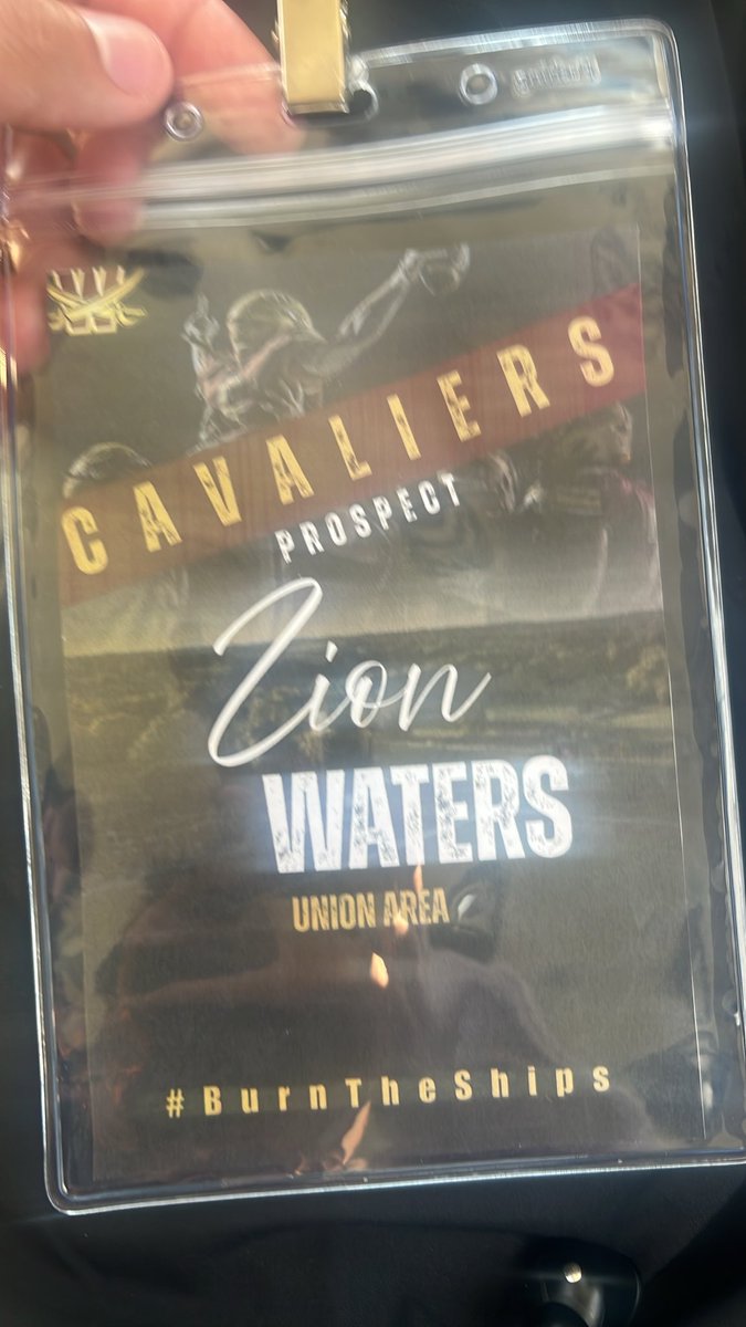 Zion76286238's tweet photo. Thank you @CoachJHamilton_ and @WalshUFootball for having me today! Loved the environment and energy from the coaches and players! https://t.co/YgTYyZ3w5R