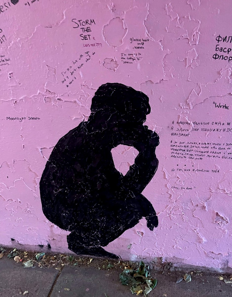 martens195's tweet photo. Pink tunnel 💖 https://t.co/XQoayqEW6B