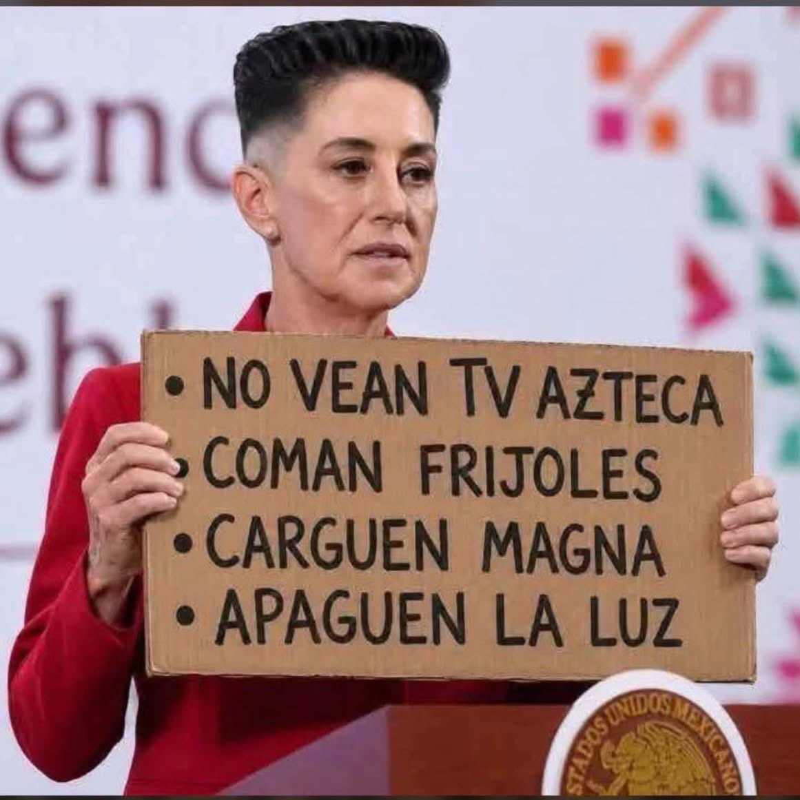 Jackie2theworld's tweet photo. •Y NO HAGAN MEMES 🤣🤣🤣🤣🤣 https://t.co/TLxY4ZseKT