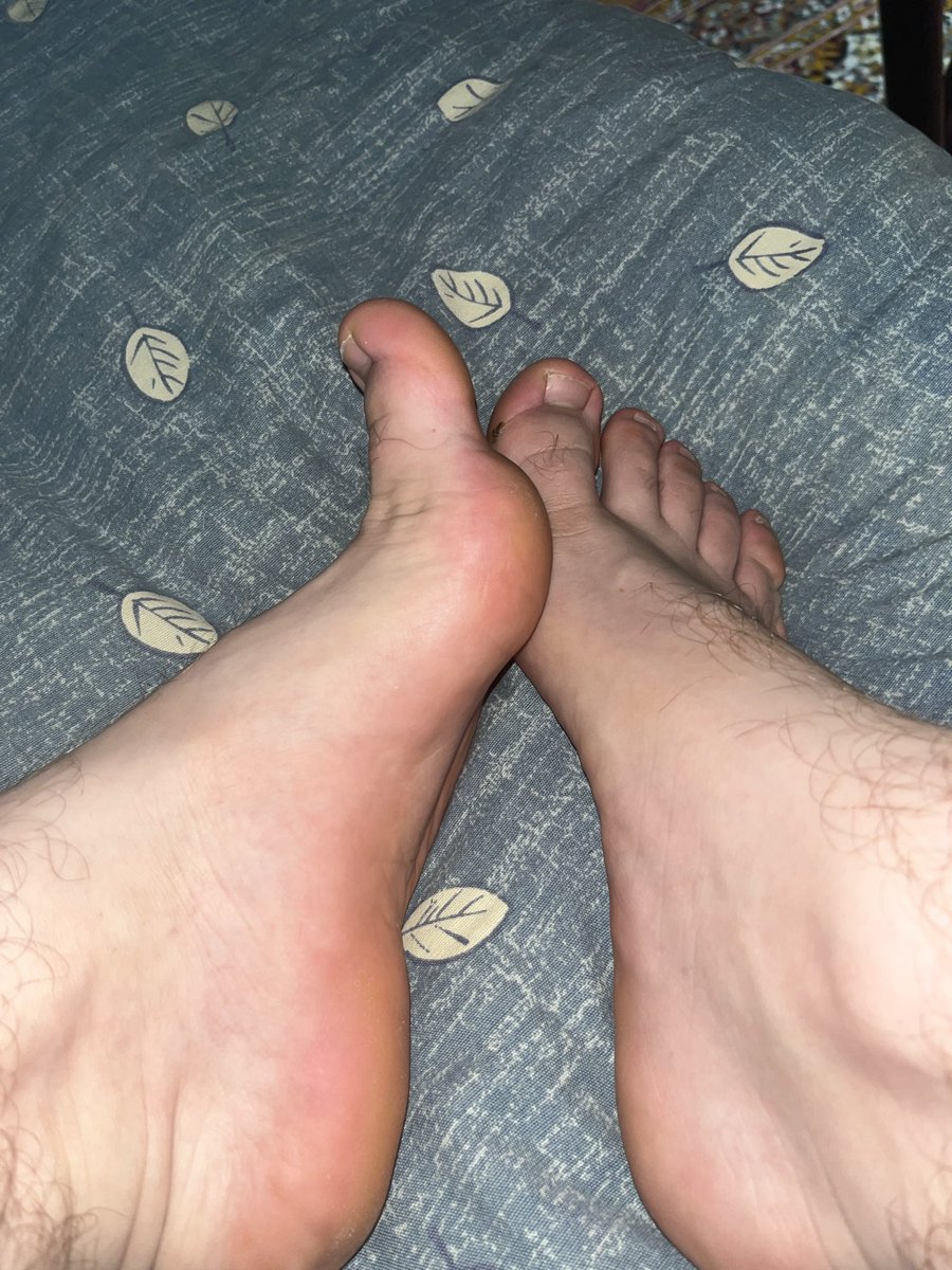 beyefendimaster's tweet photo. Real seans için Dm   

#master #feet #finansalköle #ayakkölesi #ayakfetişi #slave #findom https://t.co/Sy6wcO8eAd