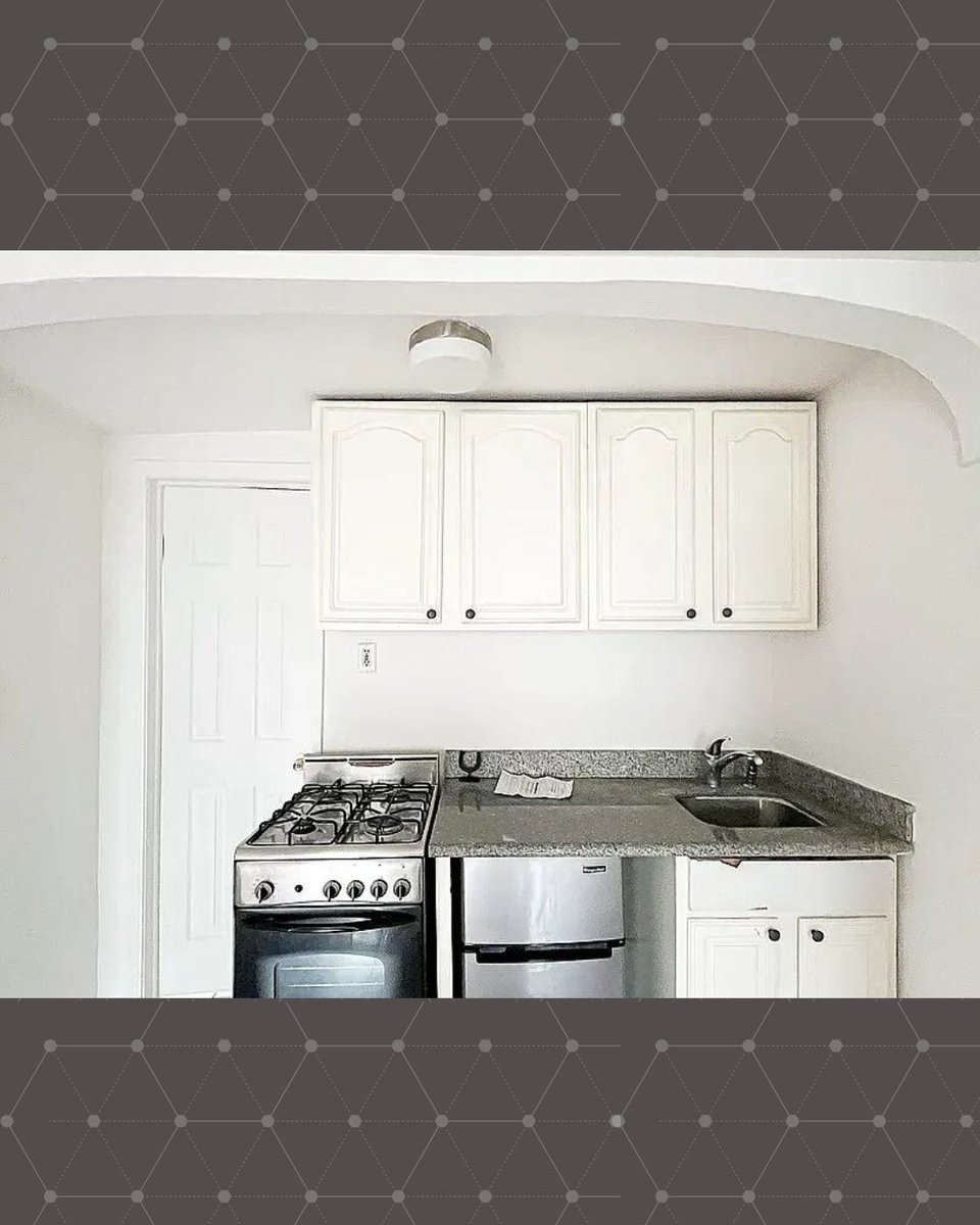 lavazooRE's tweet photo. 🏙️ LOWER EAST SIDE STUDIO & MOVE-IN READY! 🏙️

Step into this stunning modern studio, nestled in one of Manhattan's most electric neighborhoods; you're steps from the F, M, J & Z trains and the ultimate downtown NYC lifestyle right outside your door. 🎭🍽️🌳

Features:
🛁 Sleek marble bathroom
🍳 Contemporary kitchen with stainless steel appliances
🔔 Video intercom system for added security
💰 Move in with first month + one month security deposit!

View the full listing on LavaZoo and discover more incredible NYC apartments today!

#NYCRealEstate #ApartmentHunting #RentNYC #DowntownManhattan #NYCApartments