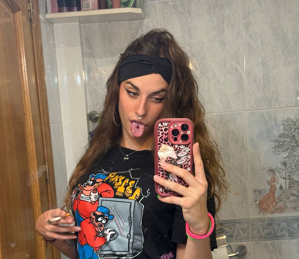 Xeniaaagoddess's tweet photo. Si dejo mi bizum aki...vais a sorprenderme enviando?🤭👀💸 #finsub #findom #walletdrain #moneyslave #paypig #simp #pelele #pagafantas #cajerohumano #moneymiss #sumiso #tributo #dominacion #slave #finfet #cornudosumiso #atmhuman #sumisofinanciero #pringado https://t.co/VaXuvVgize