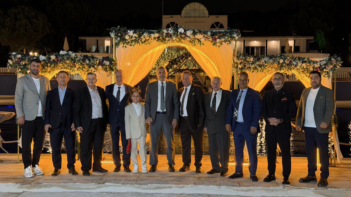 akbcekmece's tweet photo. İlçe Başkanımız Rasim Yağar, yönetim kurulu üyelerimiz ve meclis üyelerimizle birlikte, önceki dönem yönetim kurulu üyelerimizden Levent Ergüne’nin evladı Fikret Kerem’in sünnet düğününe katıldık.

Fikret Kerem’e sağlıklı, huzurlu ve güzel bir ömür diliyor; Ergüne ailesini bu anlamlı ve mutlu günlerinde tebrik ediyoruz.

@akpartiistanbul 
@abdullahozdemir 
@RYagar