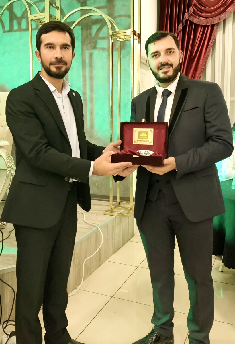 ZekiAras16's tweet photo. Toplumun kalbi ve en sağlam kalesi ailedir.

Eray ve Eda Yazgılı kardeşlerimizin bu hayırlı adımına şahitlik etmekten mutluluk duyduk. 

Rabbim birlikteliklerini daim, yuvalarını huzurlu eylesin. https://t.co/DCXOMUCE6w