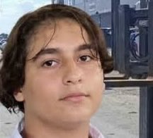 lisdevmucadele's tweet photo. AKP’nin Düzeni Bir Sıra Arkadaşımızı Daha Öldürdü! 

Yiğit Söyler, 17 yaşında okul harçlığını çıkarmak için kuryelik yaparken hayatını kaybetti!

Bu yıl iş kazasında ölen 63. çocuk işçi arkadaşımız oldu. Binlerce liseli sıra arkadaşımız okurken çalışmak zorunda veya MESEM’lerde zorunlu çalıştırılmakta. Sıra arkadaşlarımız sırf hayatta kalabilmek için girdikleri güvencesi olmayan işlerde sakat kalıyor, ölüyor. Yani bu çürümüş iktidarın düzeni öldürüyor!  

Bu iktidardan alacağımız bir gençlik soracağımız bir hesap var!
